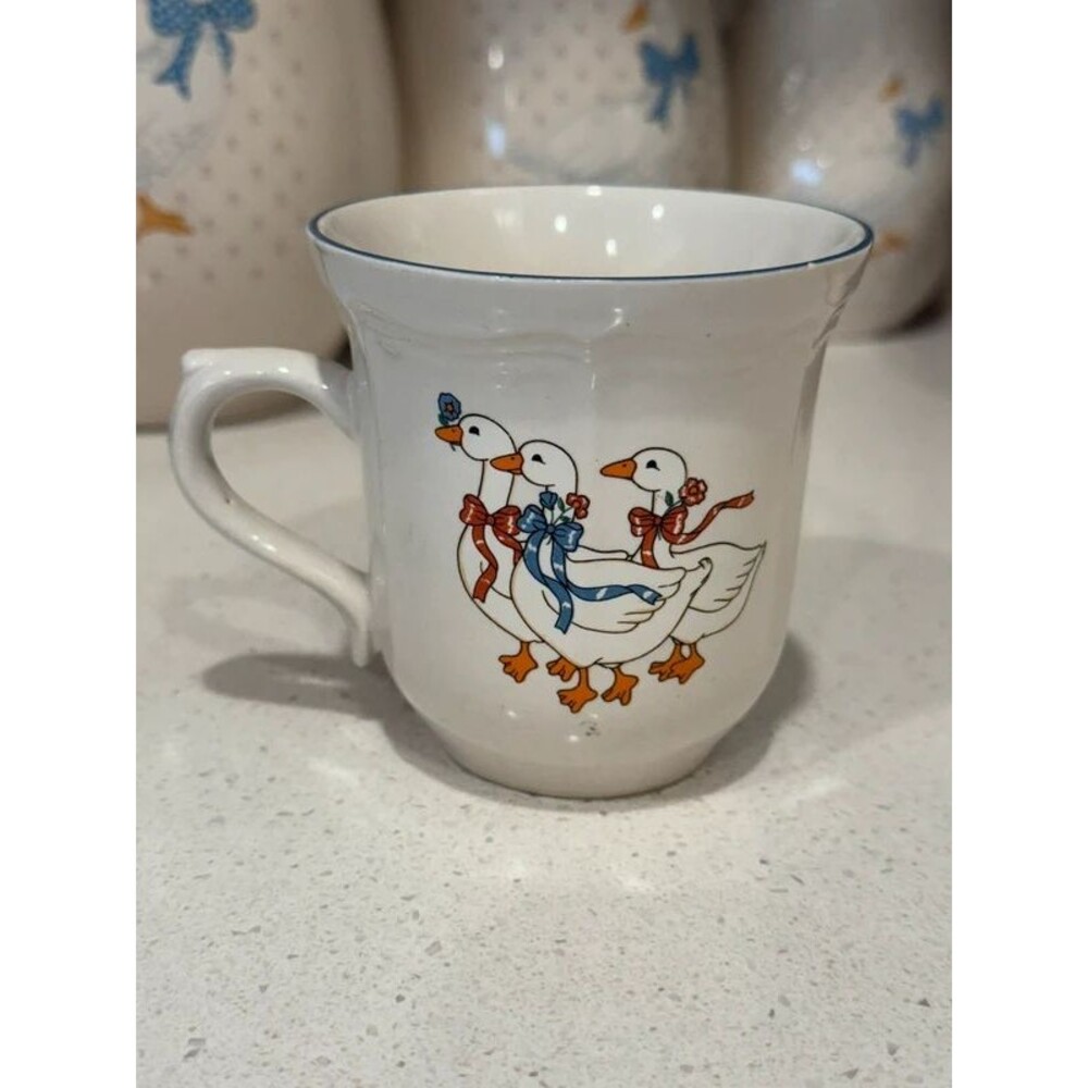 1980s Country Goose Mug, Ribbon Goose, Cottagecore, Grandmacore